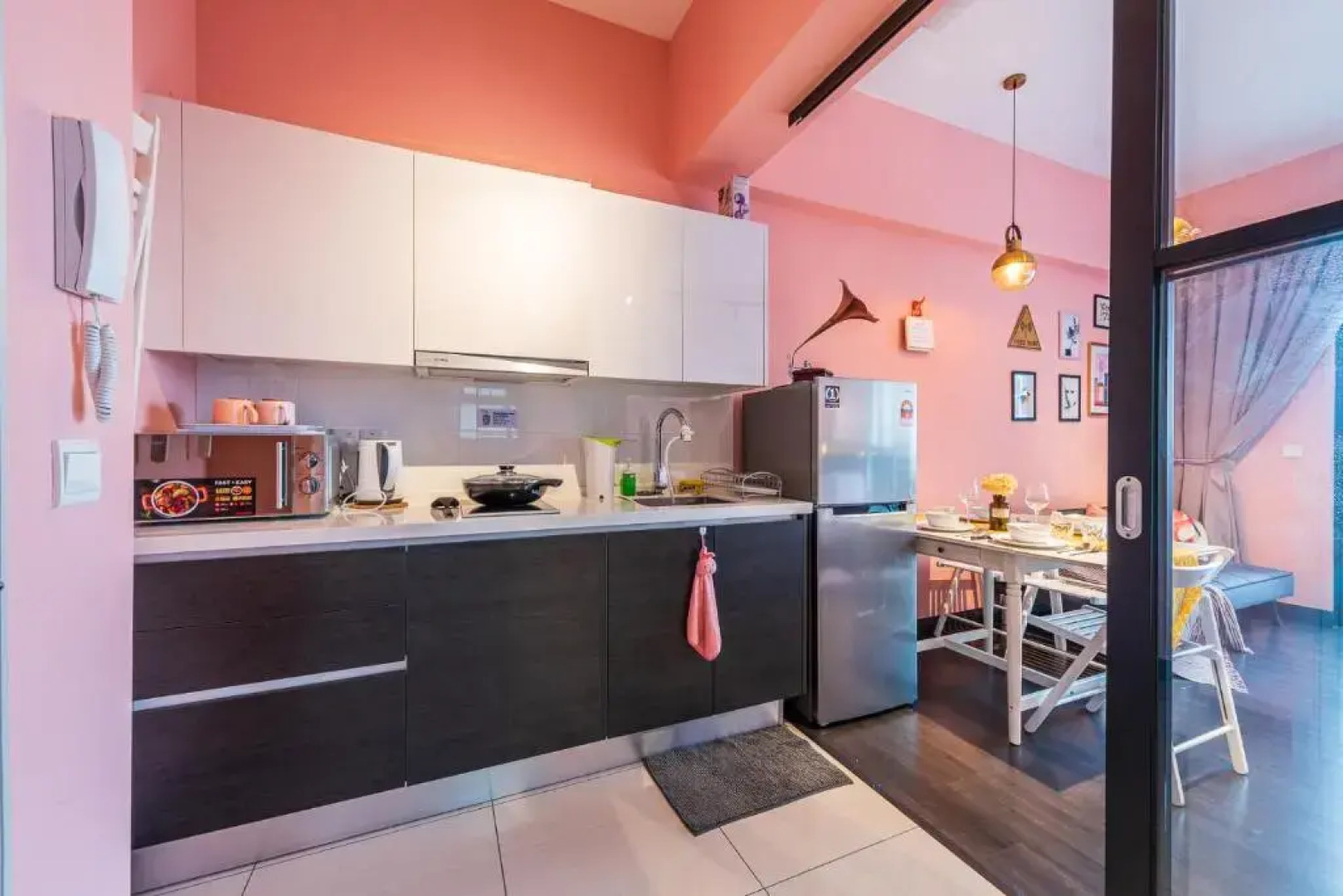 #28Blvd Professional Designer CozyHome with free parking