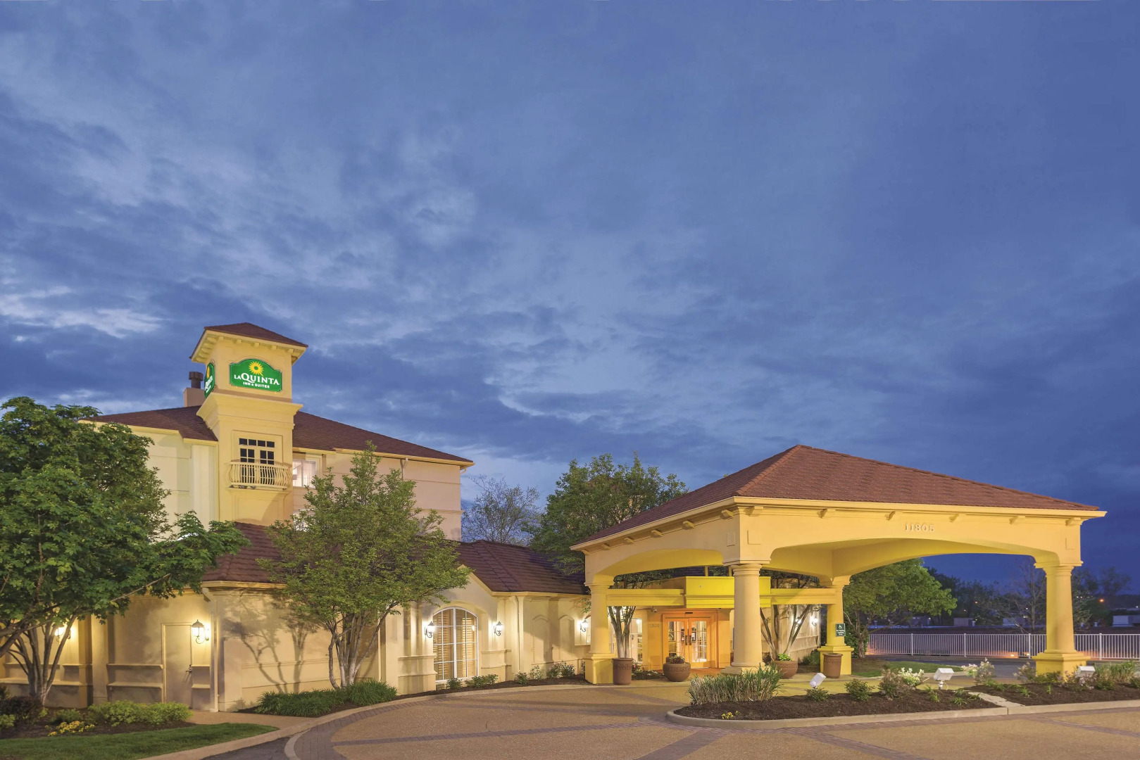 La Quinta Inn & Suites by Wyndham St. Louis Westport