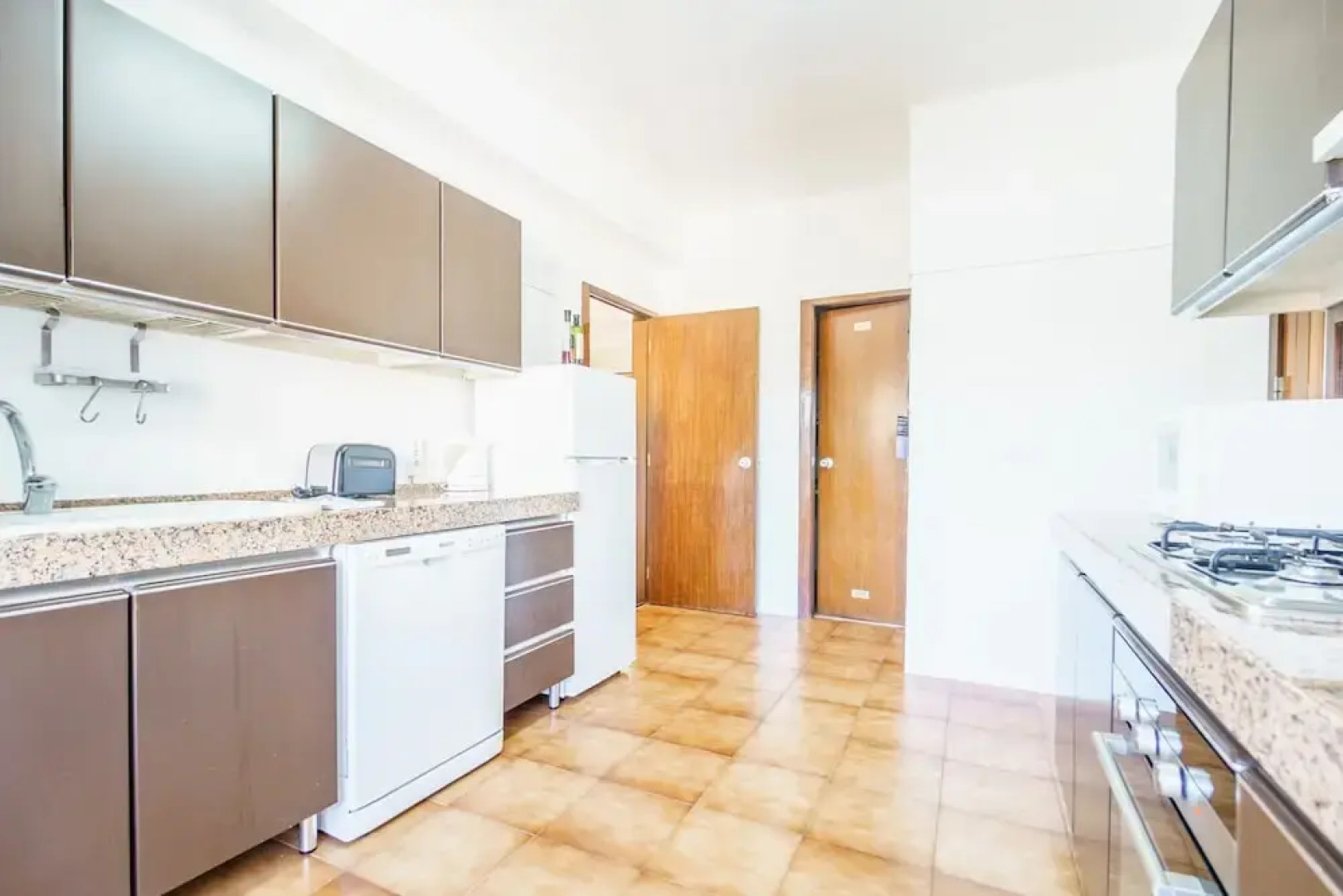 Seafront Condo & Big Terrace