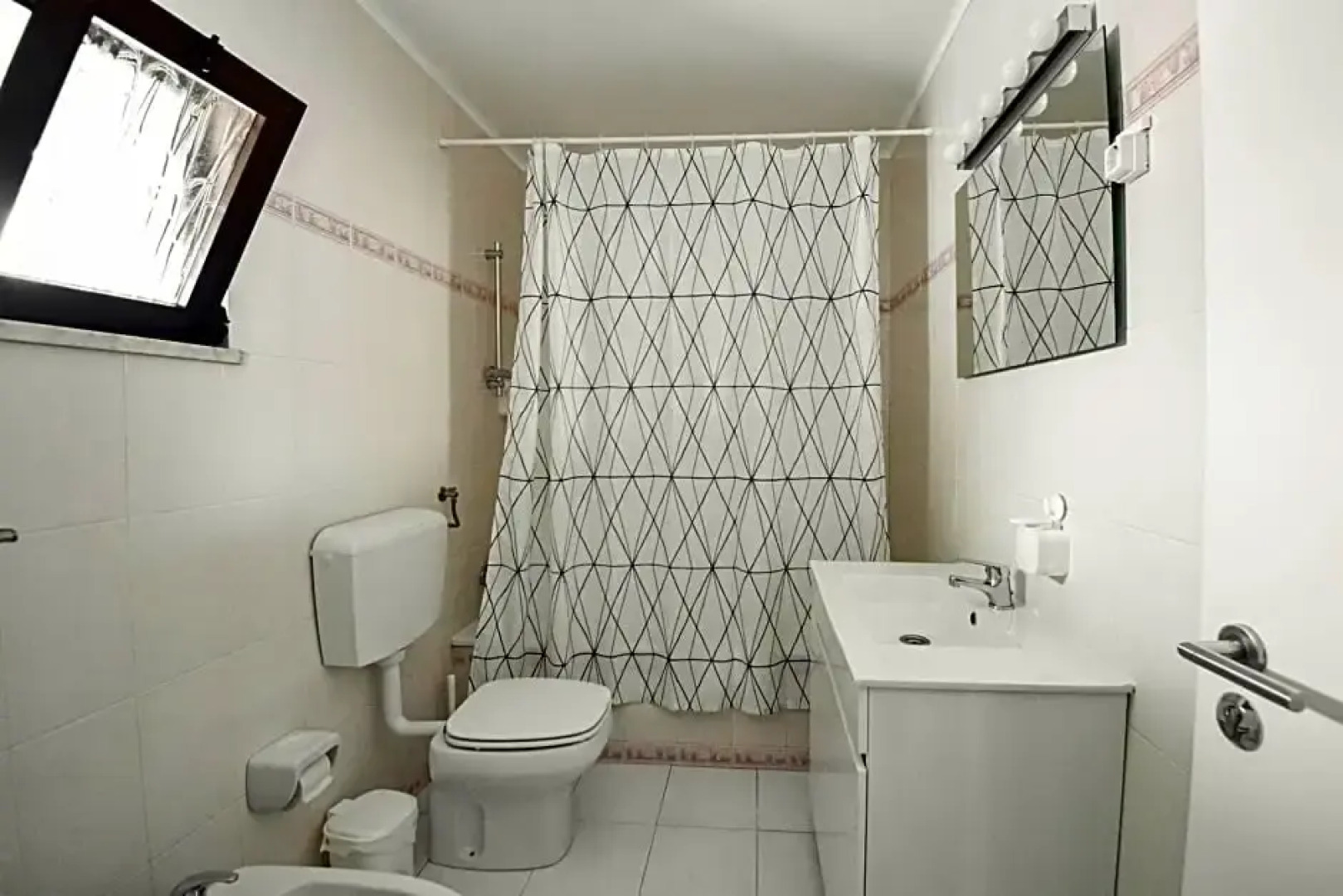 Lagos Sea View Guesthouse