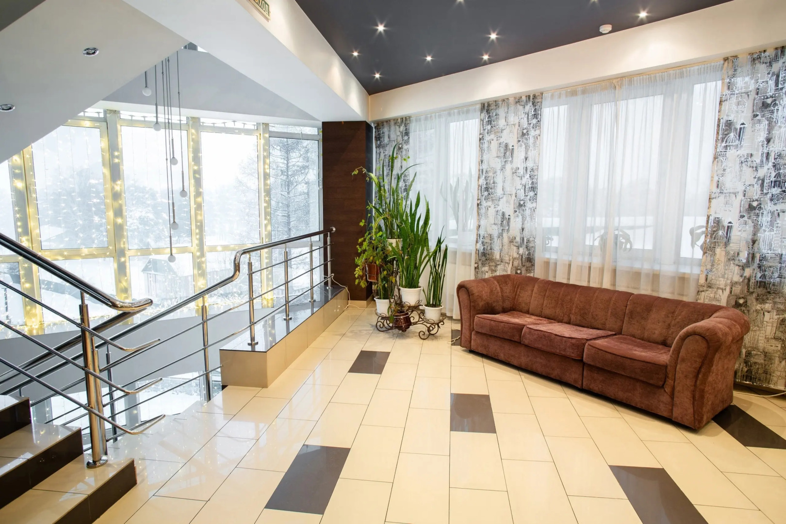 Avrora otel' Prokop'evsk