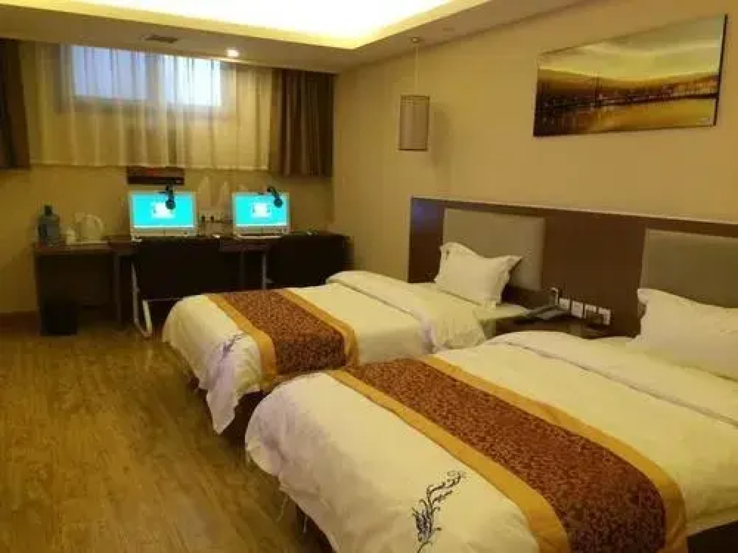 Orange Hotel Dongying