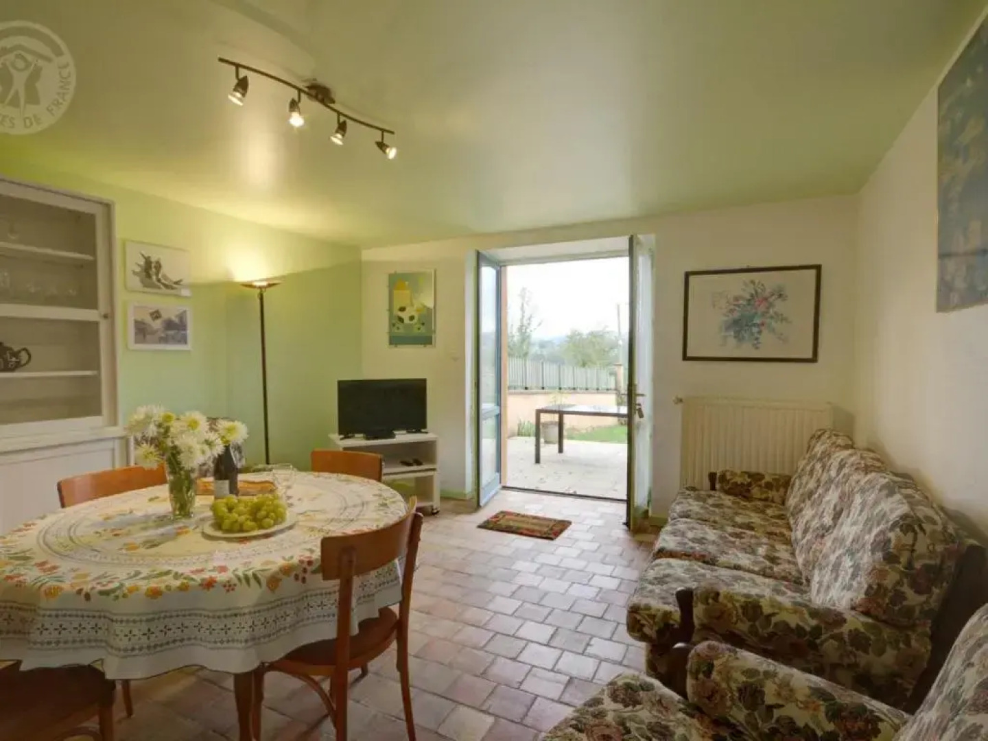 House Gite 5 Personnes la Vache Sur Le Toit : Le Gîte.