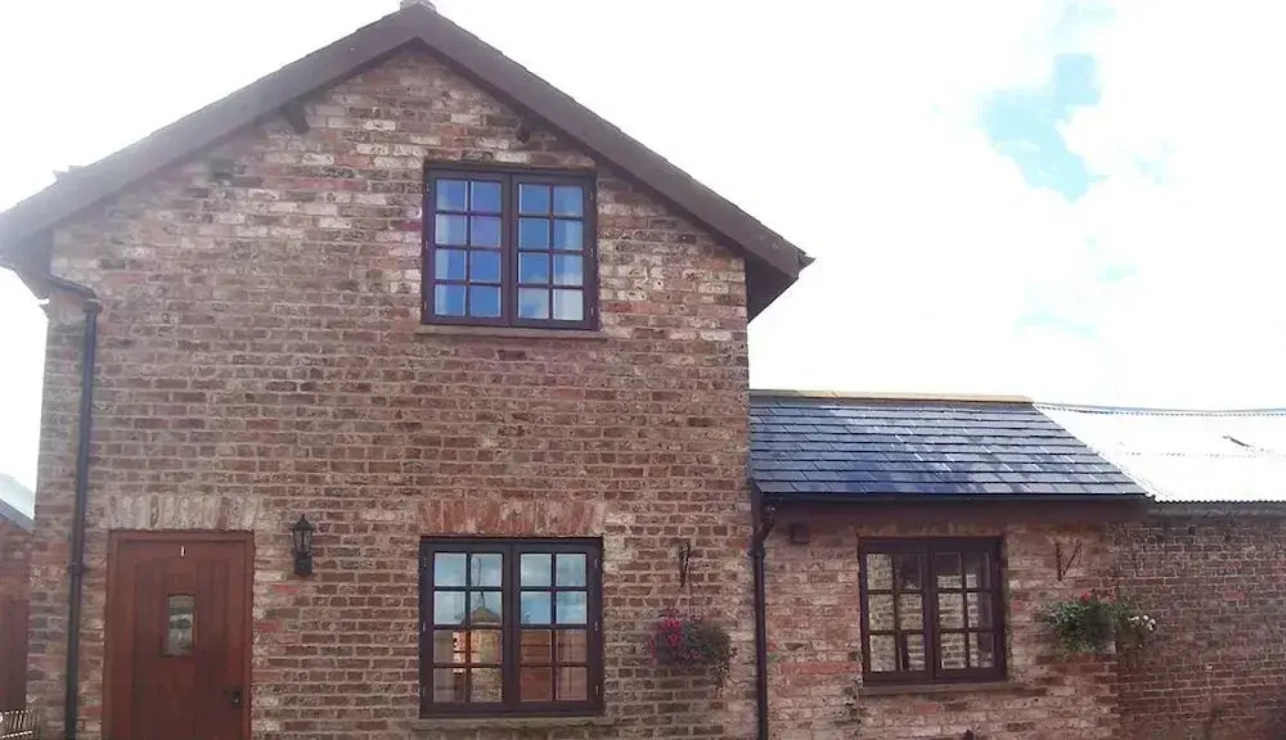 Thompsons Arms Holiday Lets + B & B