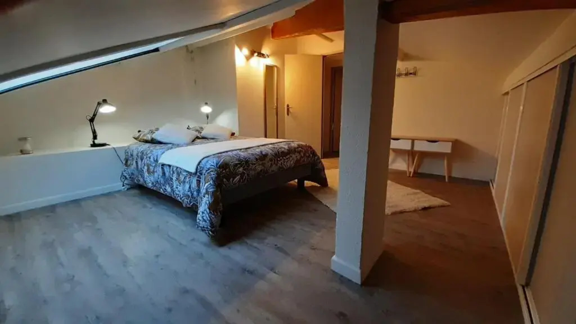 Résidence Les Marines de Moriani pieds dans l'eau duplex avec terrasses vue mer,6-8 pers