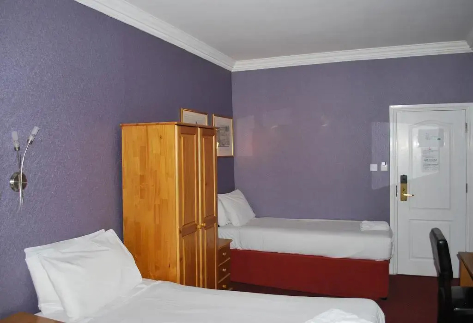 Lord Kensington Hotel