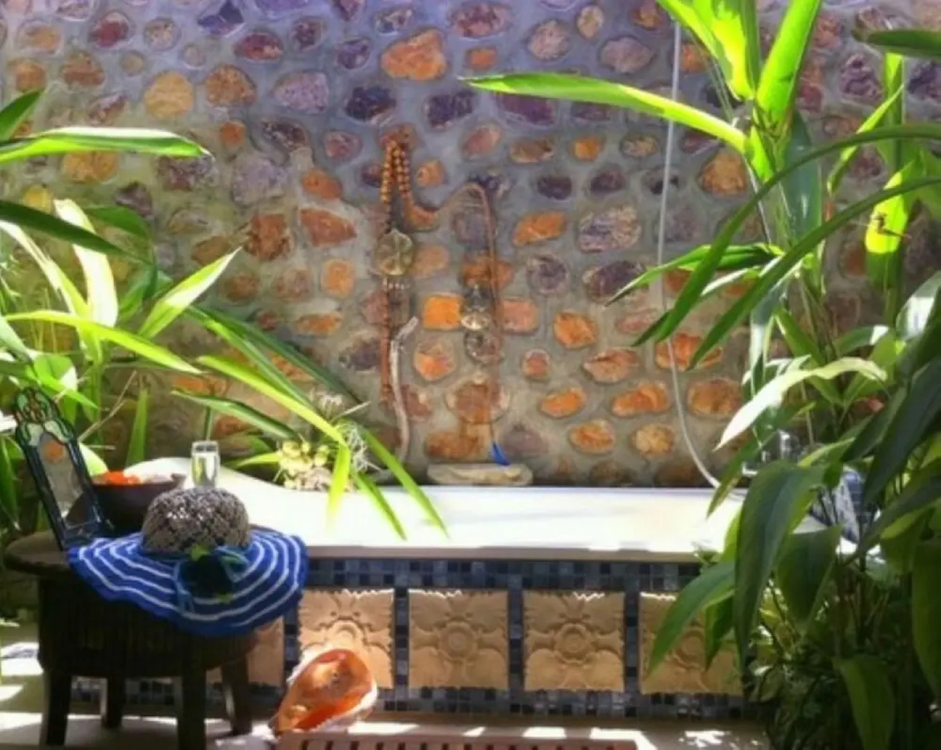 Breve Azurine Lagoon Retreat