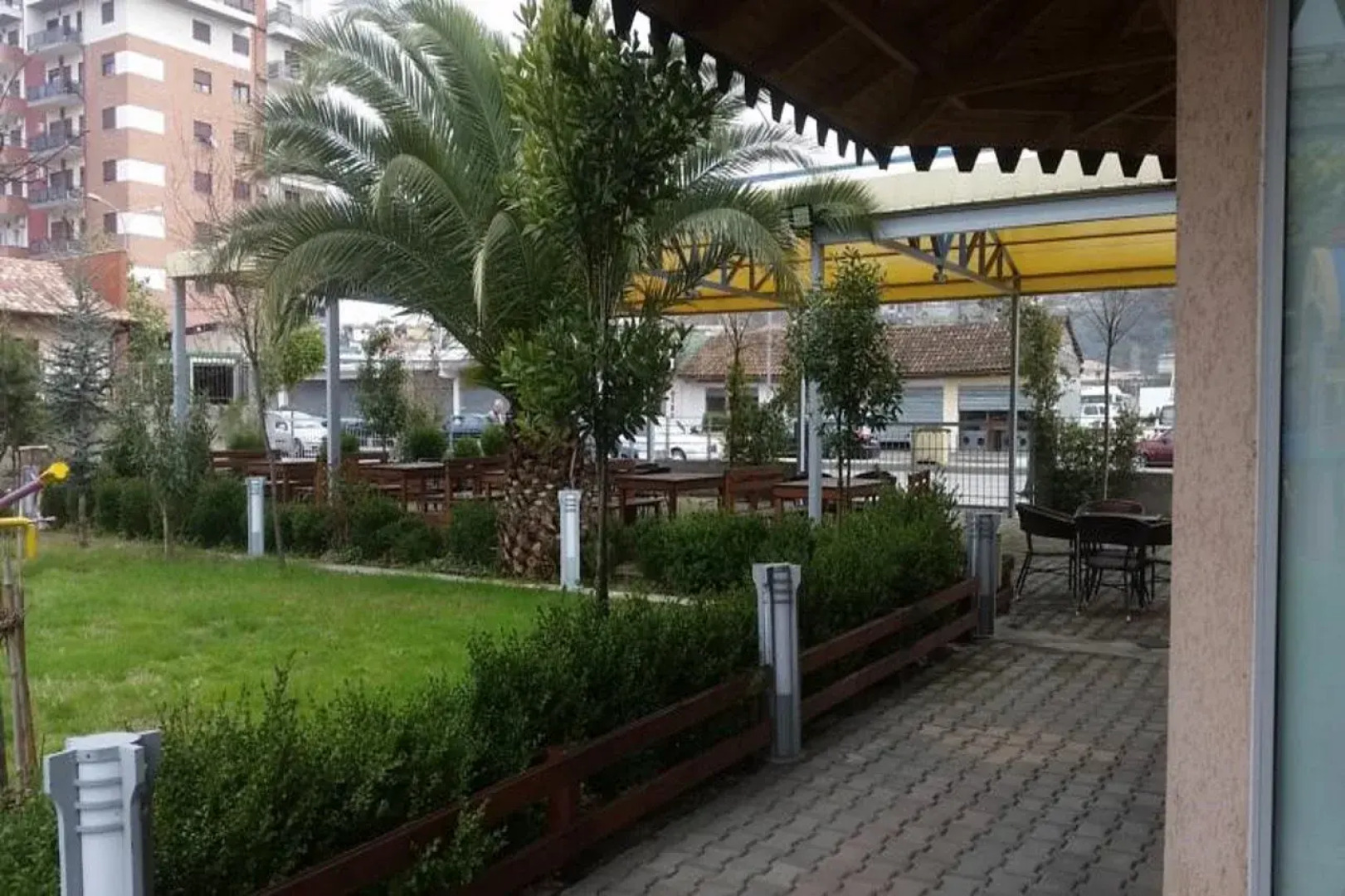 Hotel Kompleksi Arifi