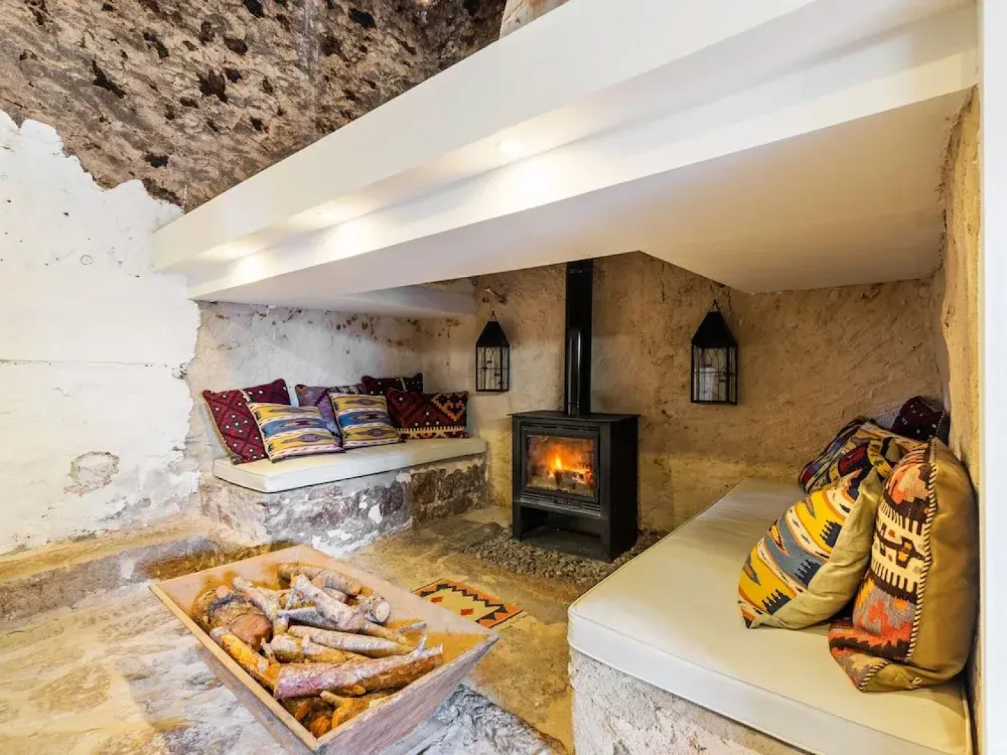 Rustic Cottage in Fraga With Private Garden