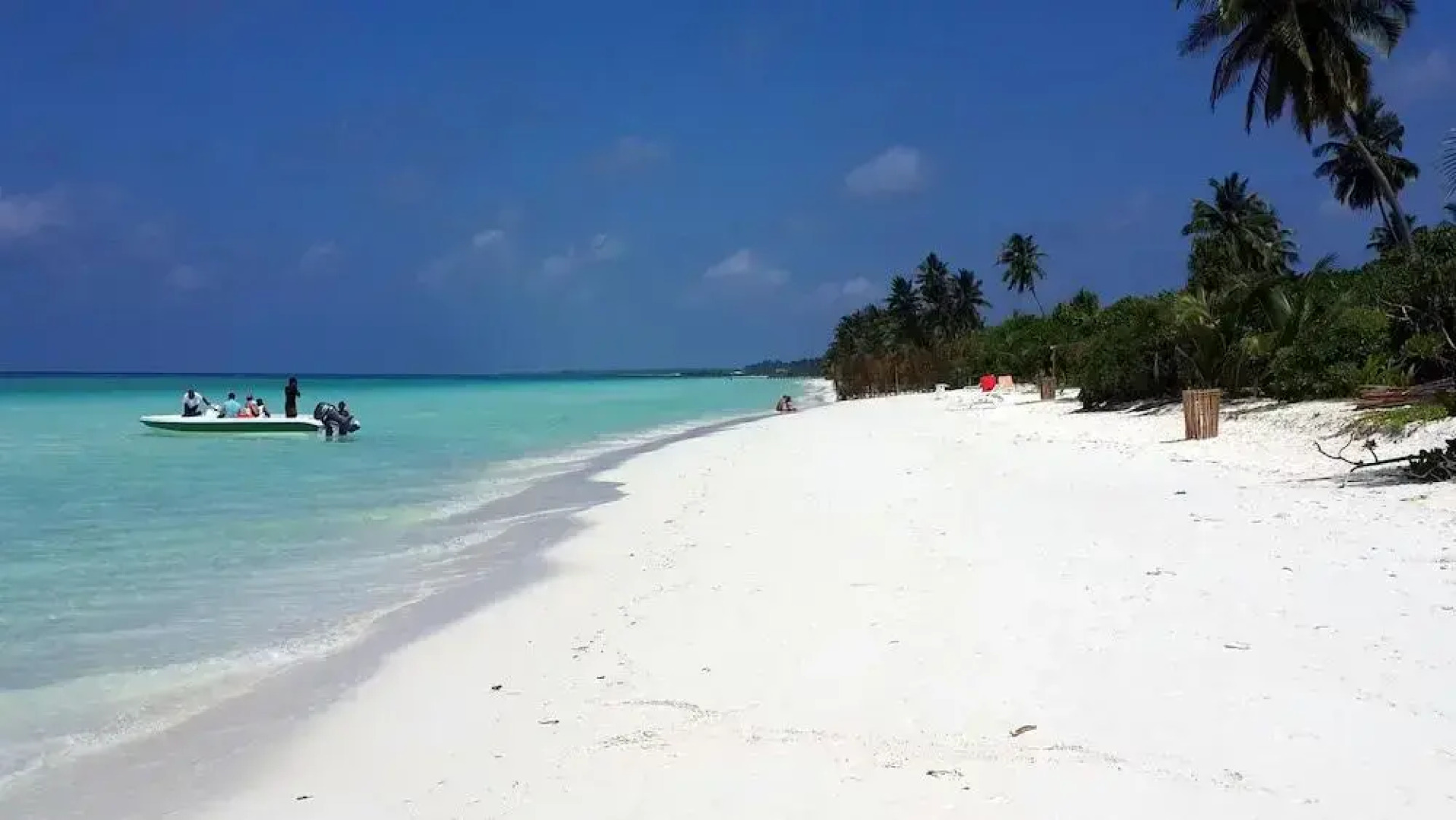 Amra Palace Laamu
