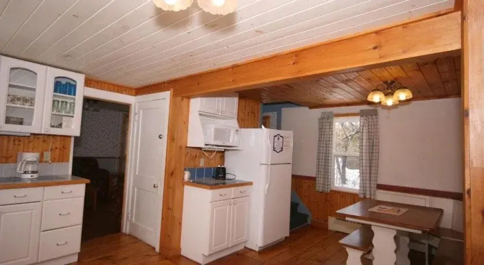 Spruce Lodge Bed & Breakfast & Guest Cottage