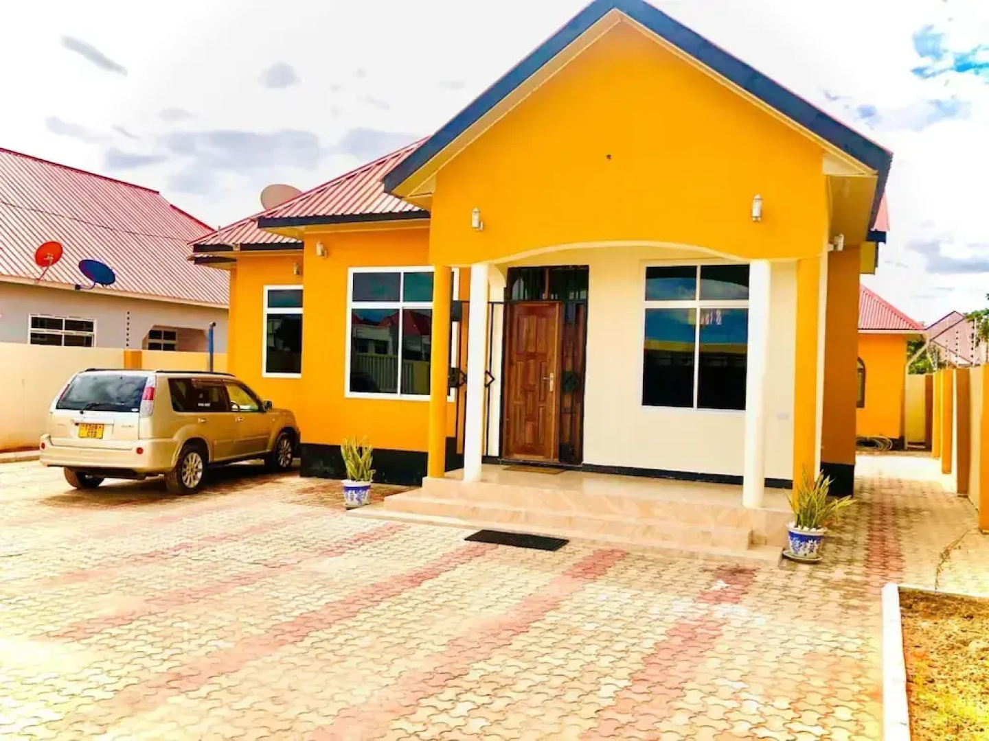 Kisasa Home