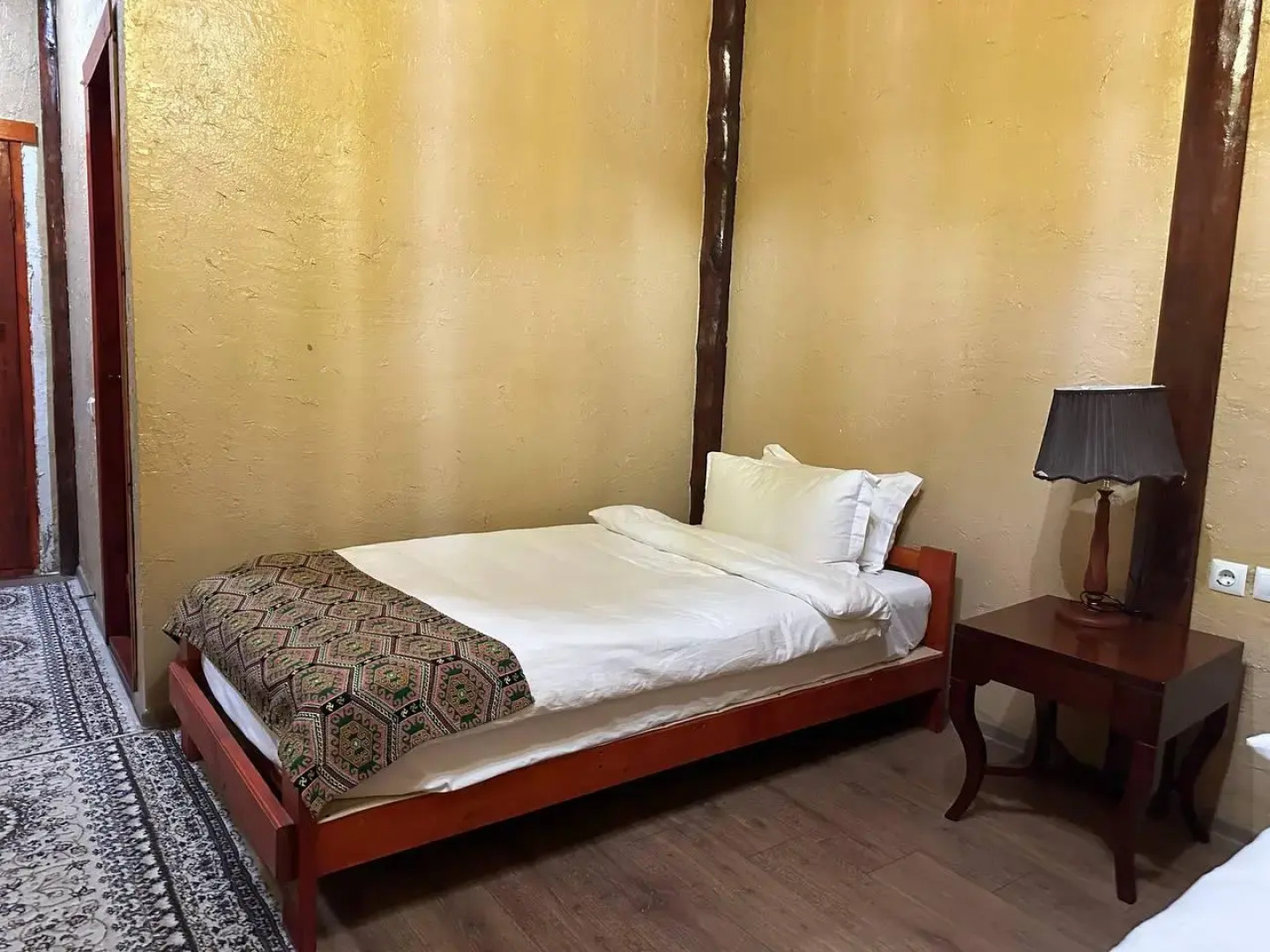 Sultan Kyzyl-Kia (Султан Кызыл-Кия)