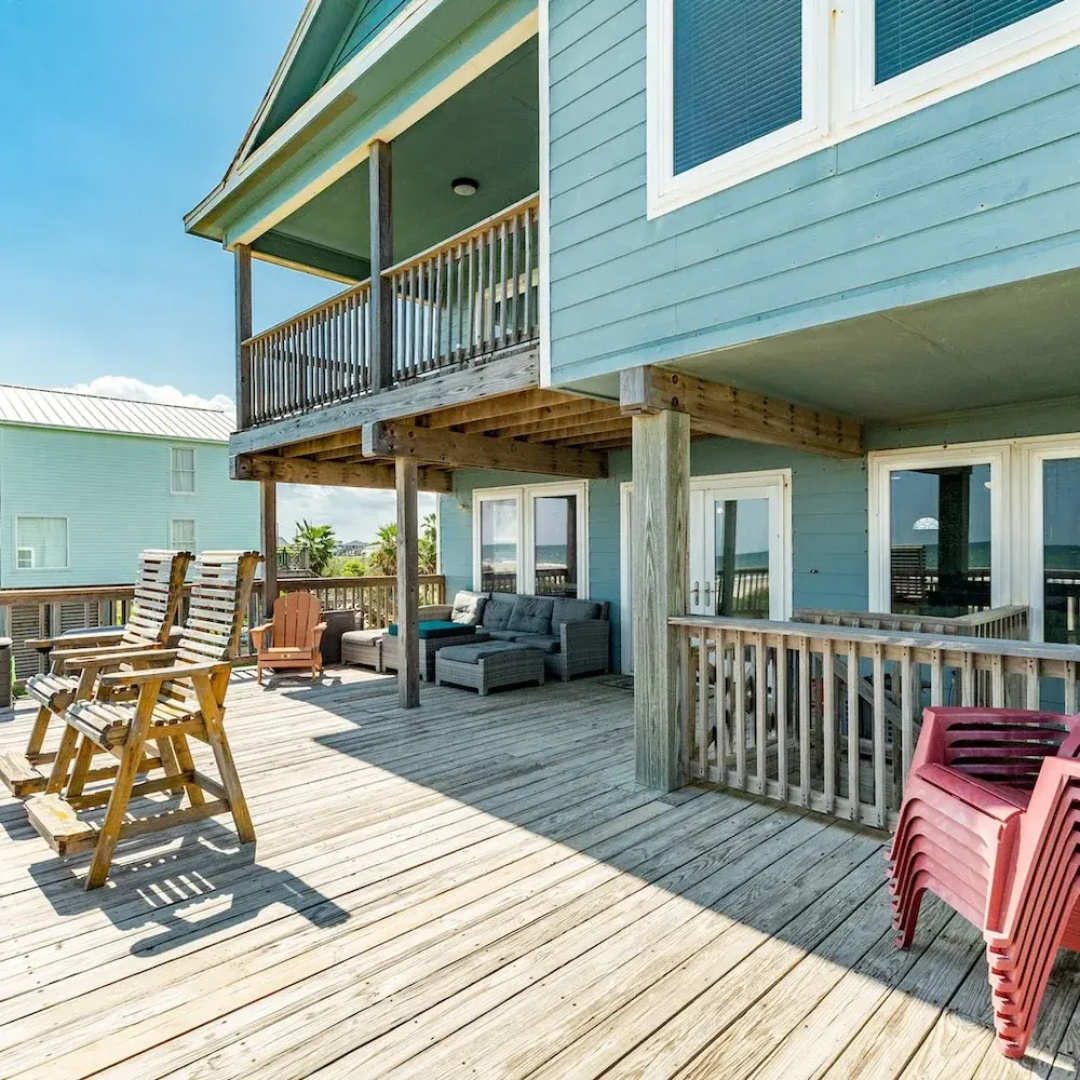 Superb Home With Private Walkover Unobstructed Views