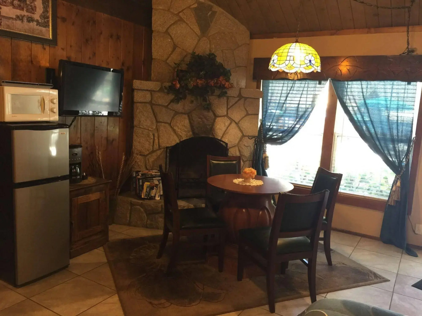 Arrowhead Tree Top Lodge