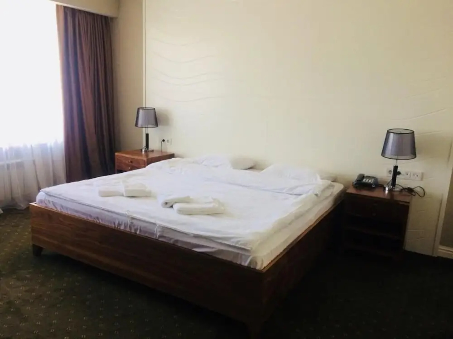 Отель The Square