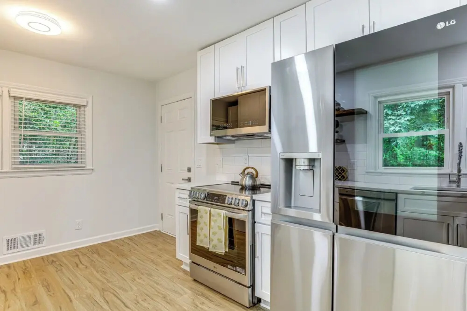 Chamblee Home w/ Fireplace Near Hospitals