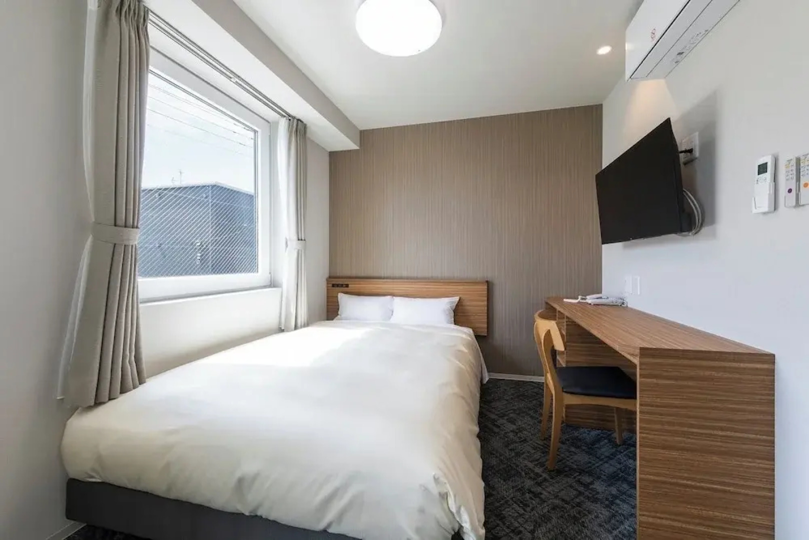 Hotel Crown Hills Goi