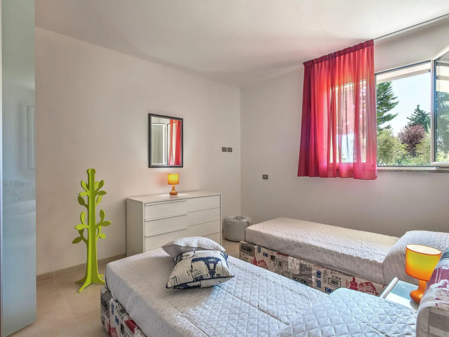 Plush Villa Apartment in Tavullia with Hot Tub