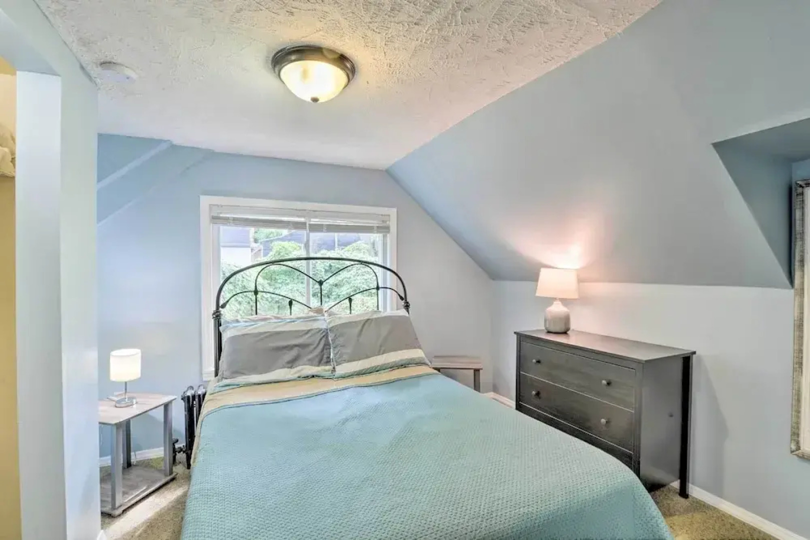 Enchanting Family House w/ Balcony < 3 Mi to Wvu!