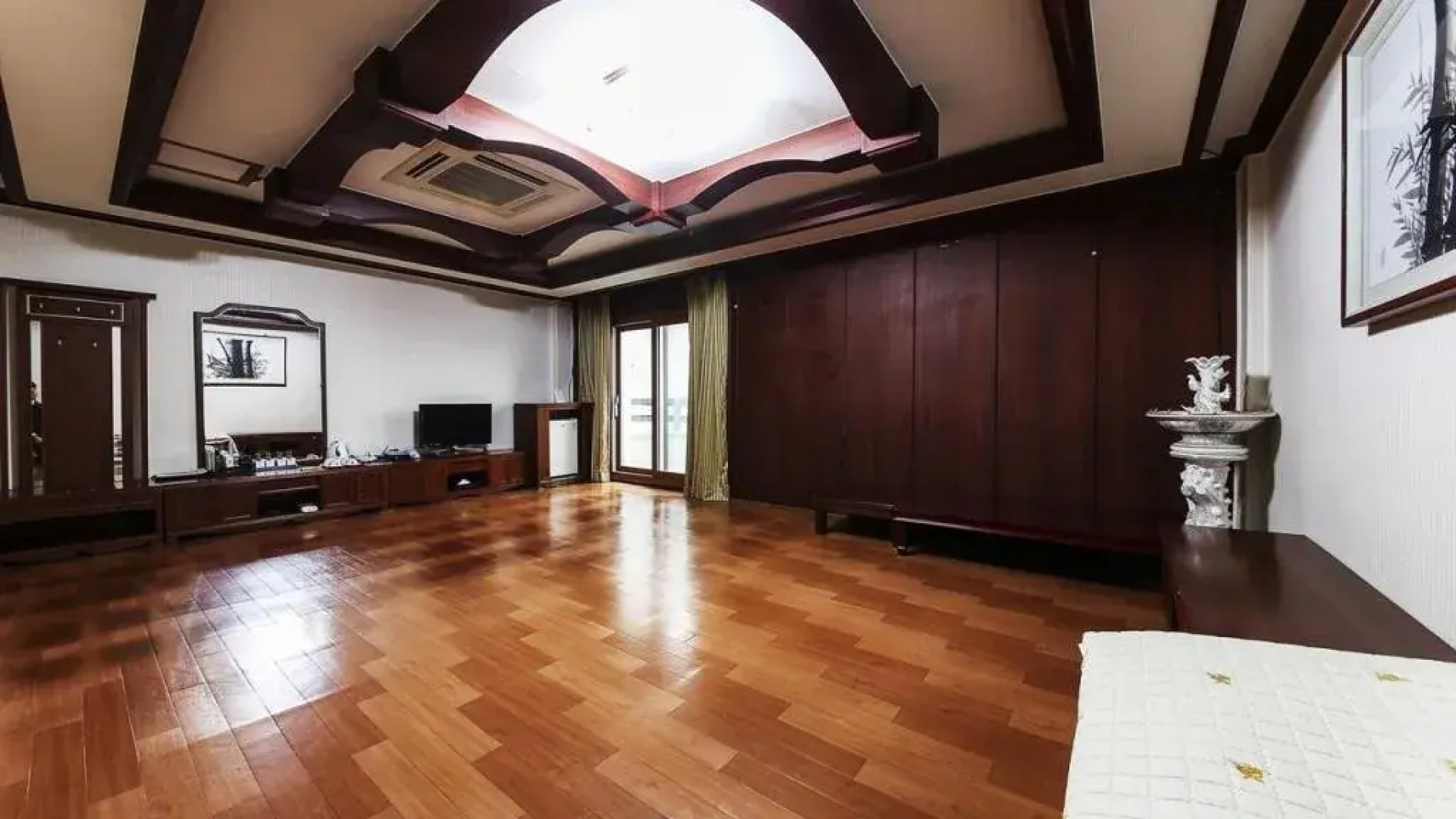 GunSan Riverhill Hotel