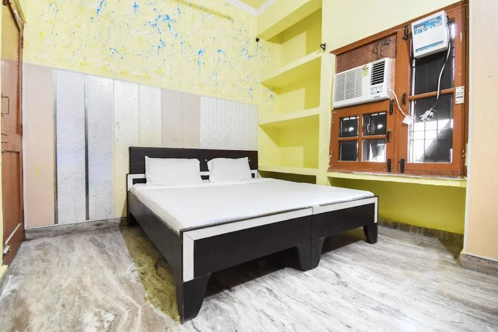 Spot On 49295 Hotel Kohinoor Park