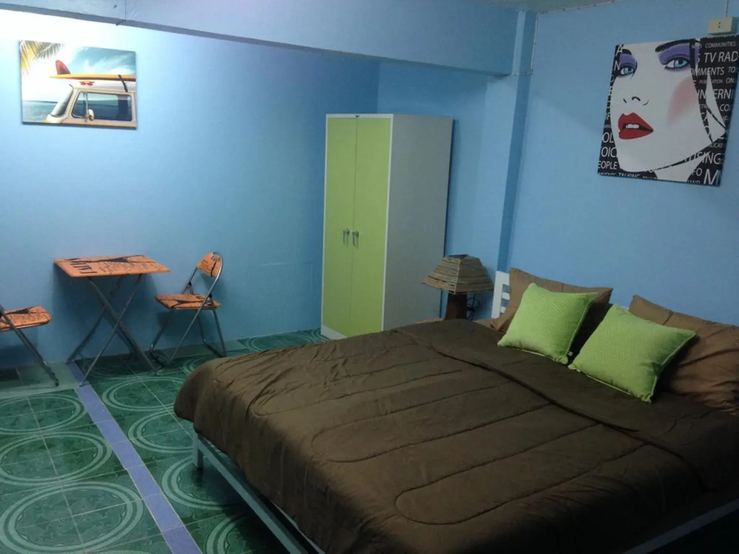 Room at Surat