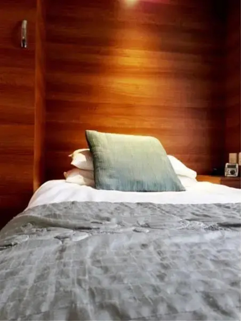 The Avalon House B & B