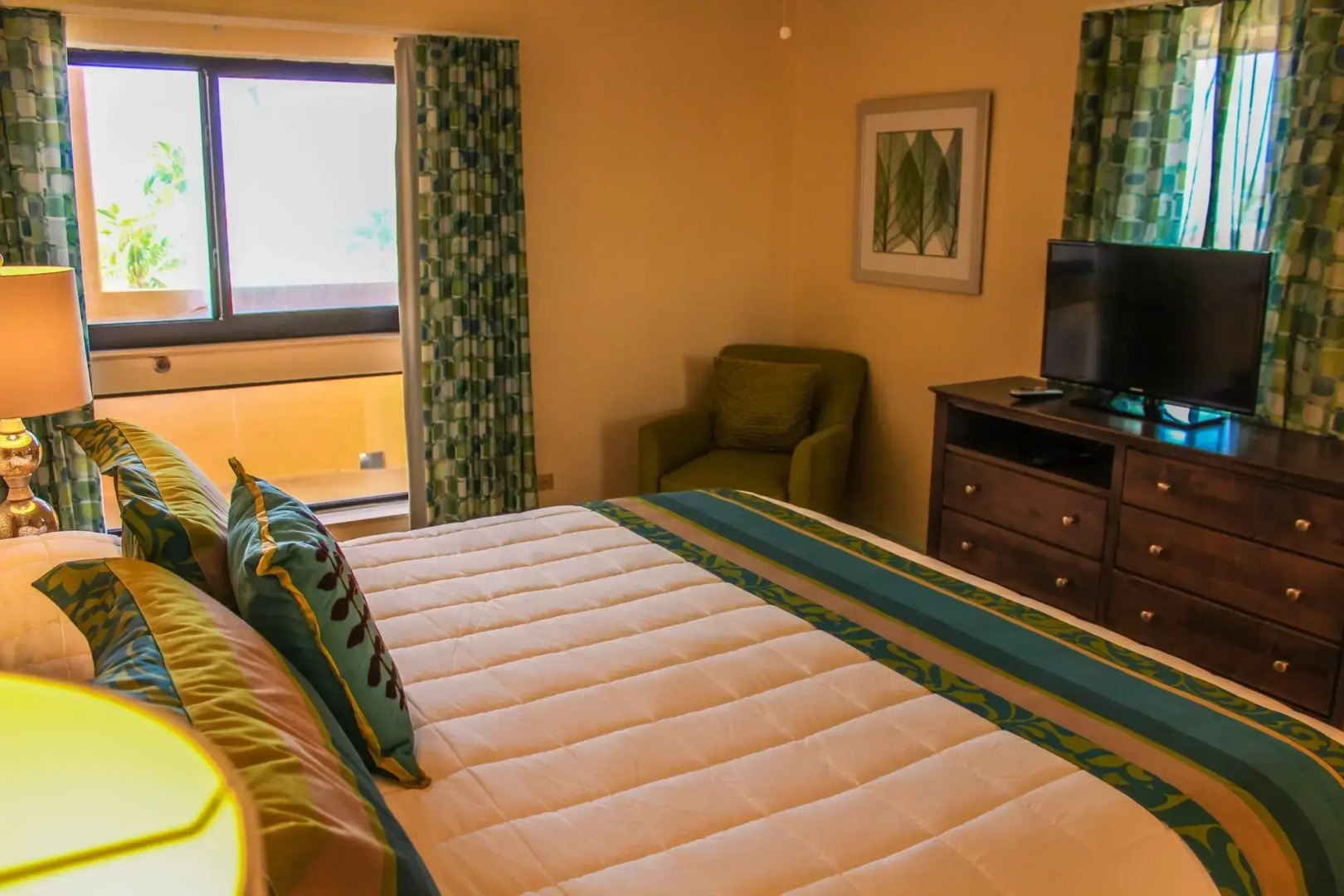 Hollywood Sands Resort