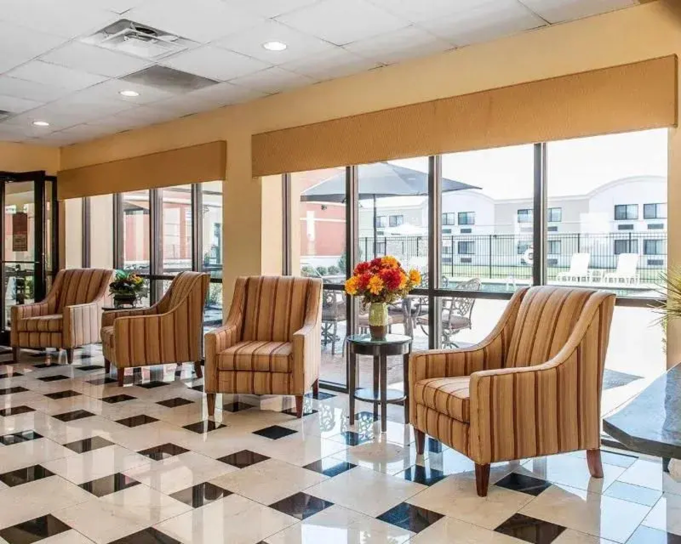 Quality Inn & Suites  Mattoon Area