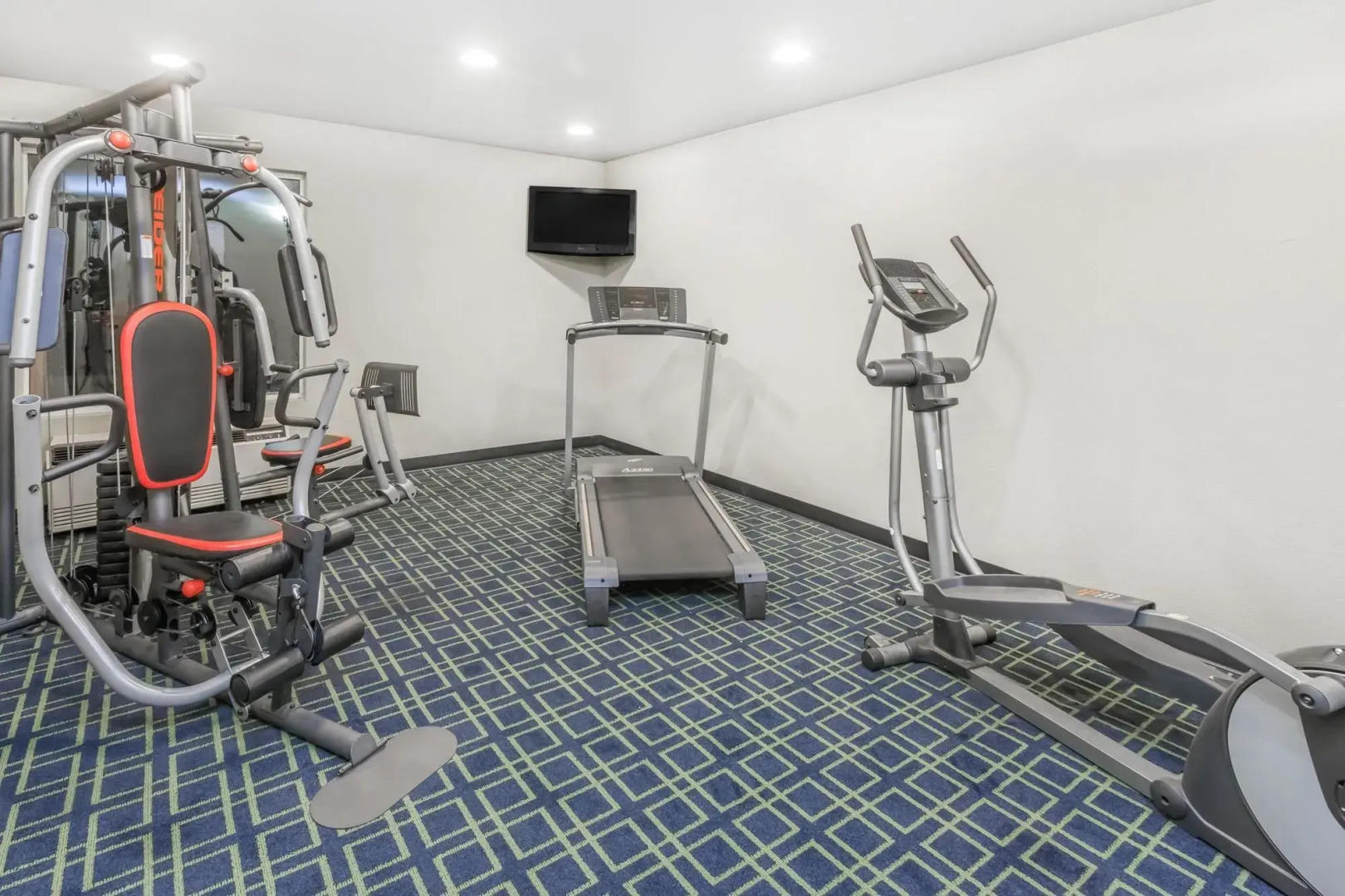 Travelodge by Wyndham Fort Wayne North