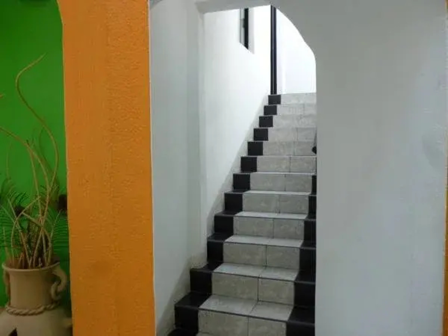 Capital O Posada Jois