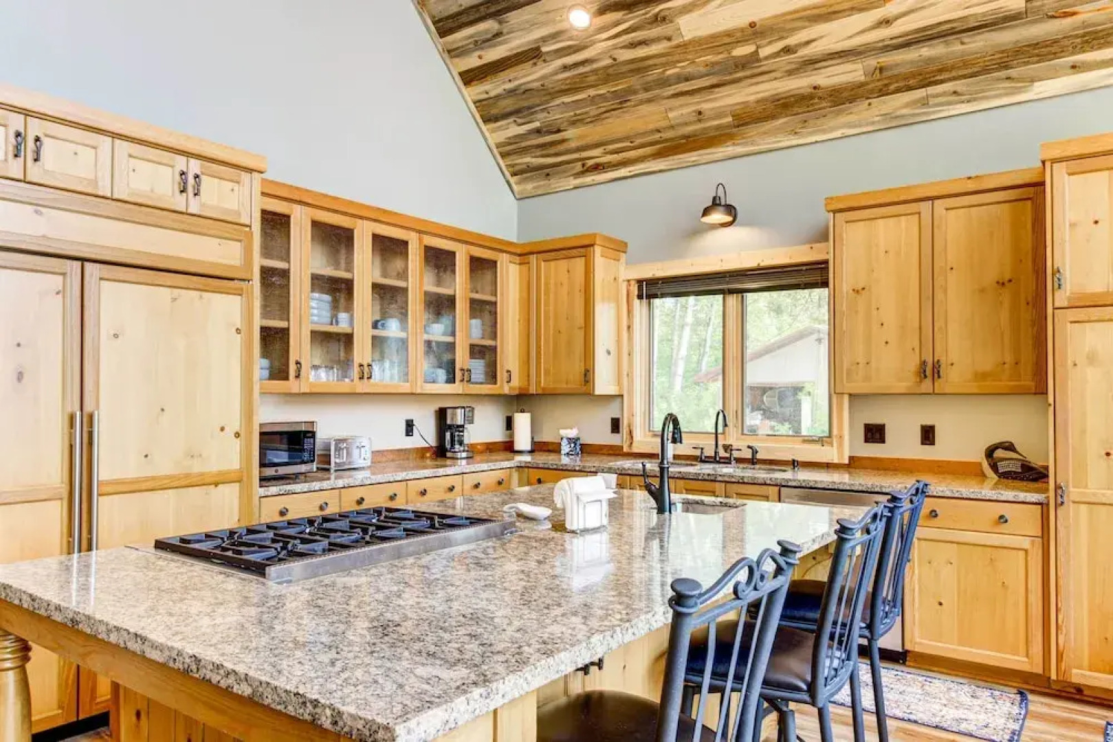 Pequot Lakes Retreat w/ Beach + Fire Pit!