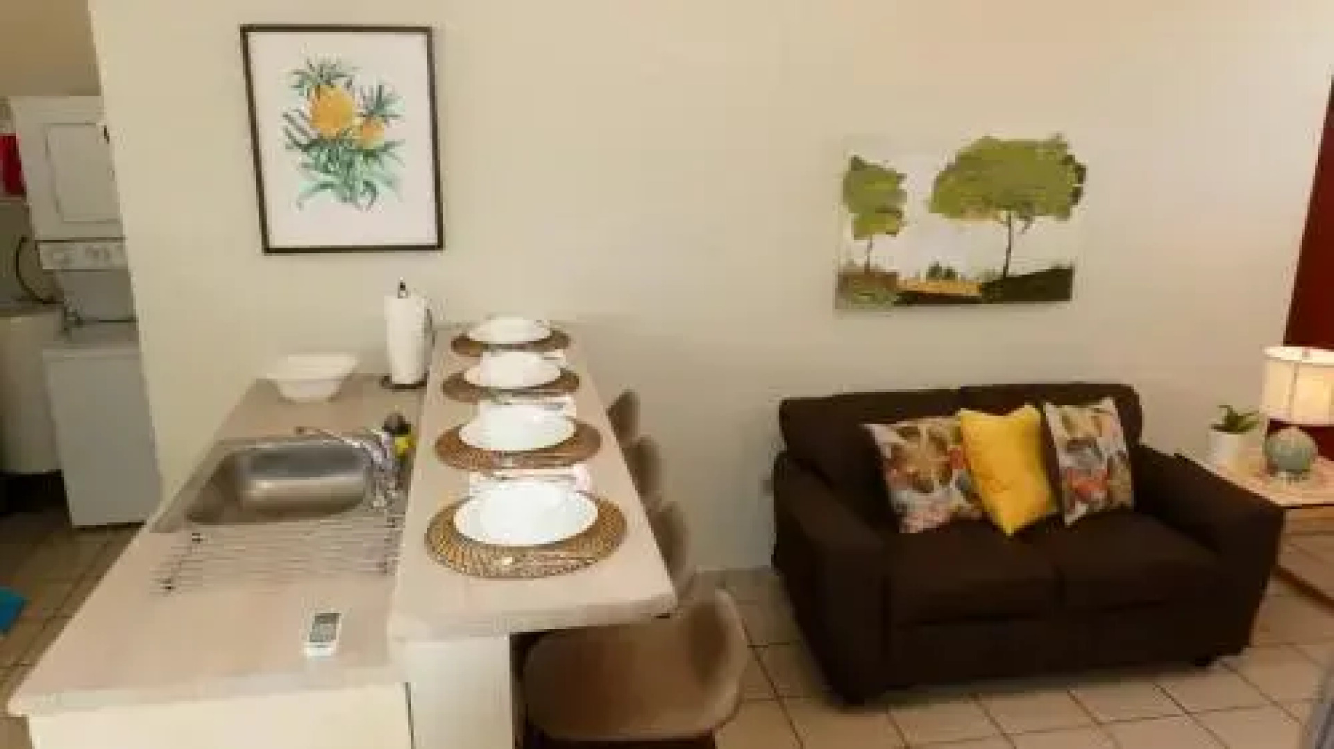 #2 Apt W/Tv Netflix Wifi A/C Hot Water Laundry