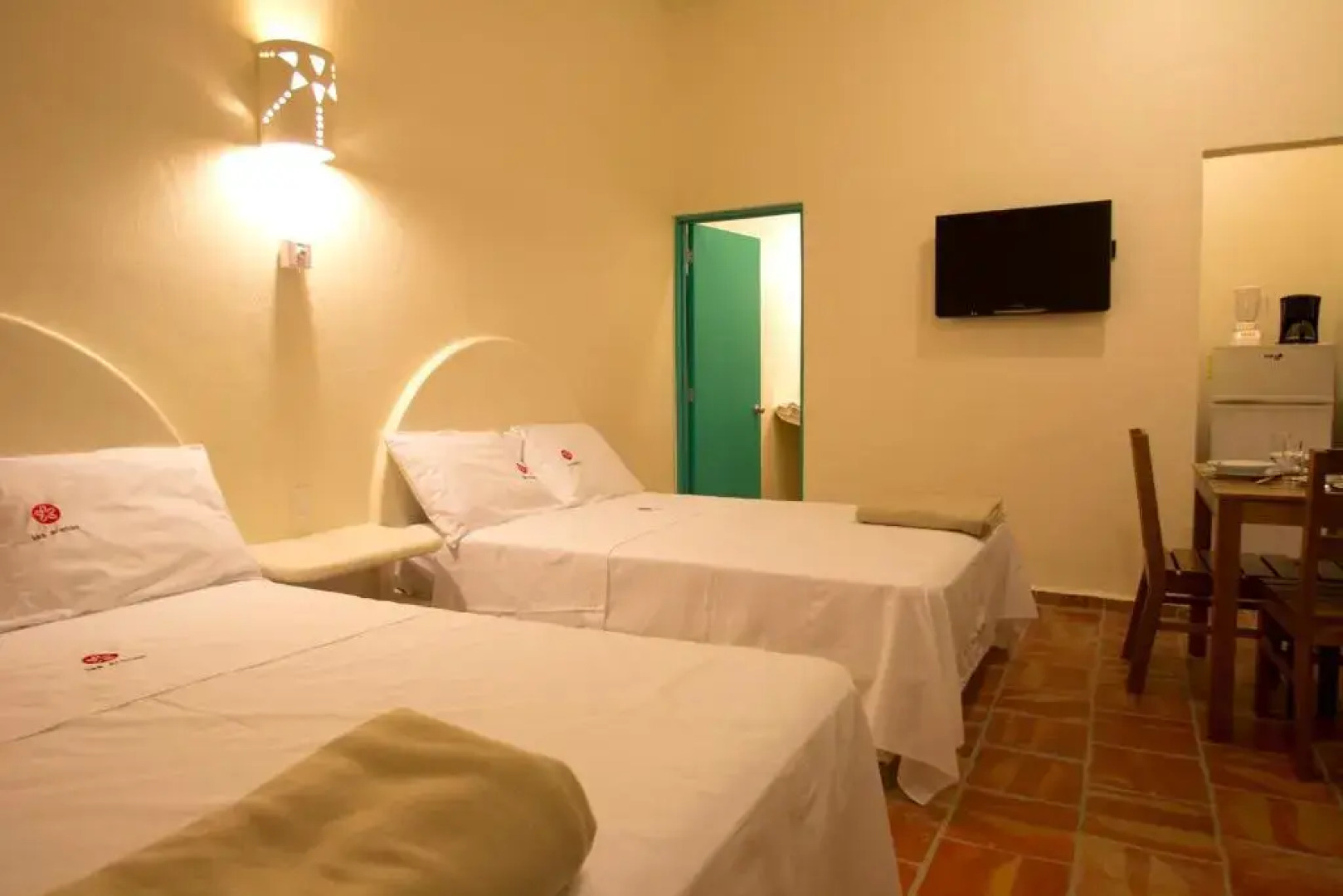 Las Arenas Bungalows Melaque