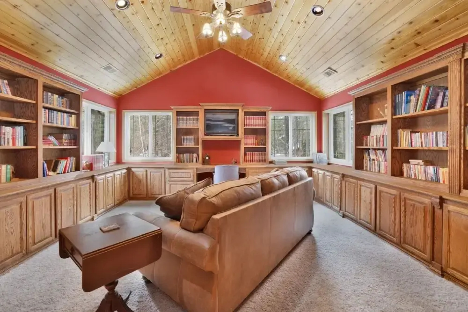 2246-fawnskin Log Cabin 4 Bedroom Home by RedAwning