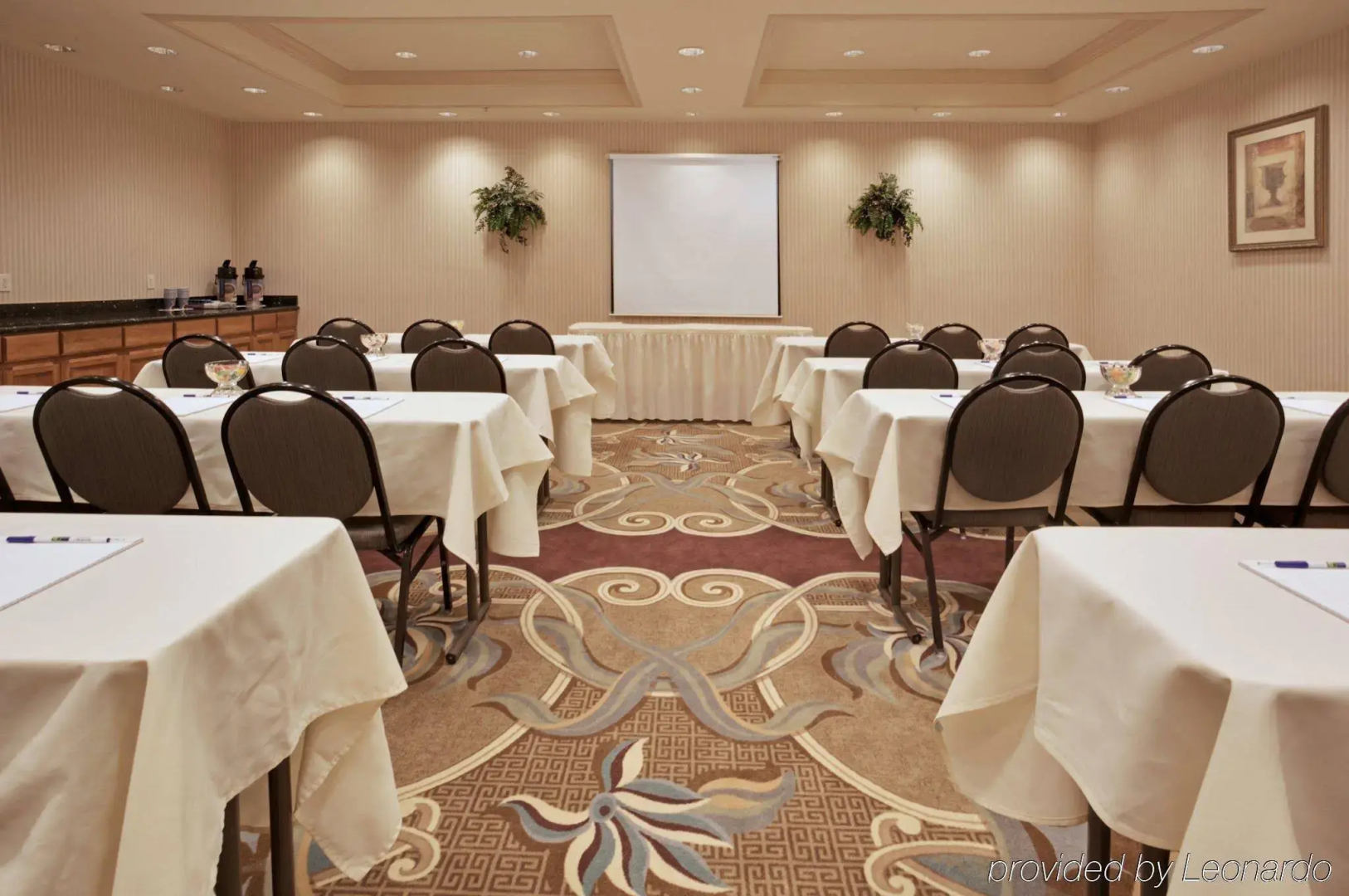 Holiday Inn Express Hotel & Suites Conroe I-45 North by IHG