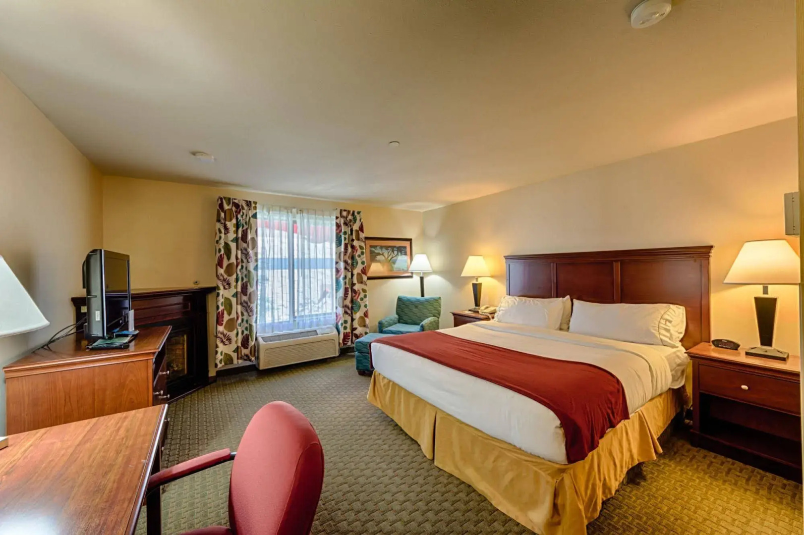 Triple Play Resort Hotel & Suites