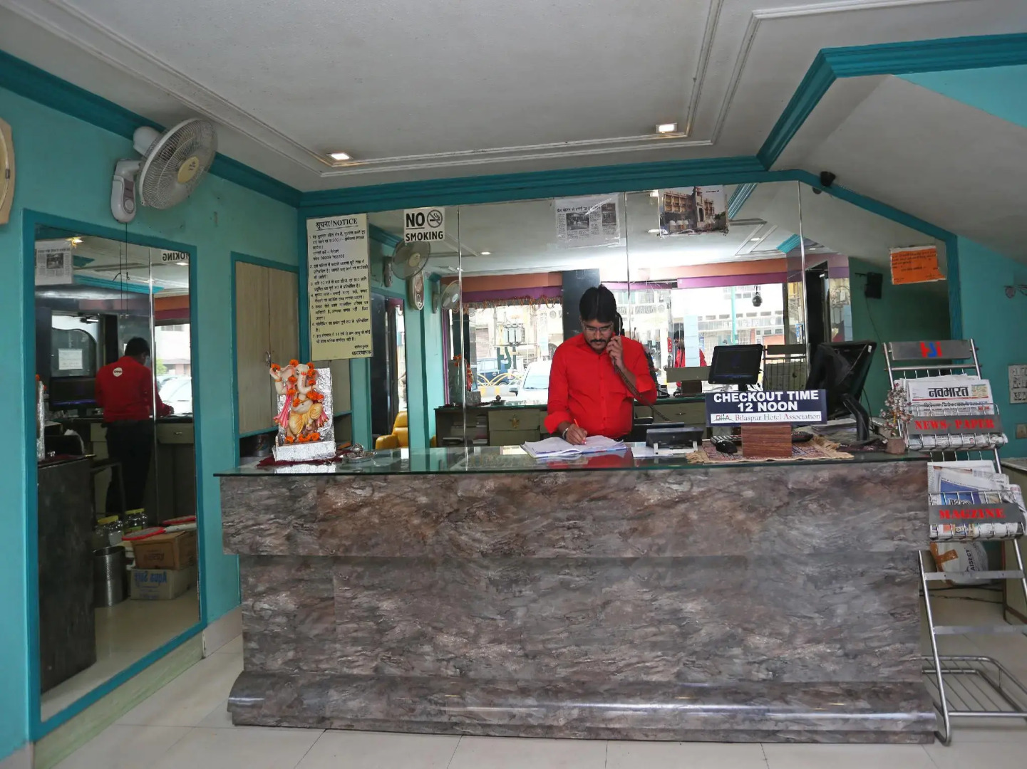 OYO 24860 Hotel Shiva International