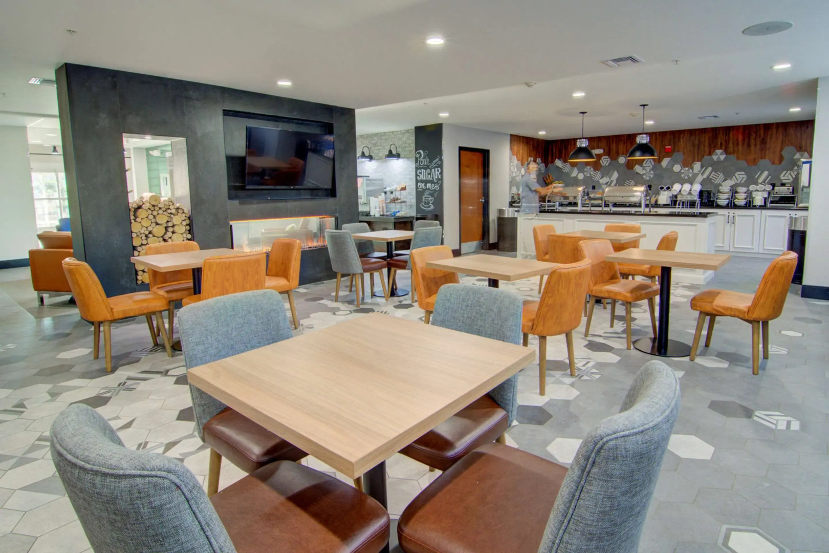 Comfort Suites Airport