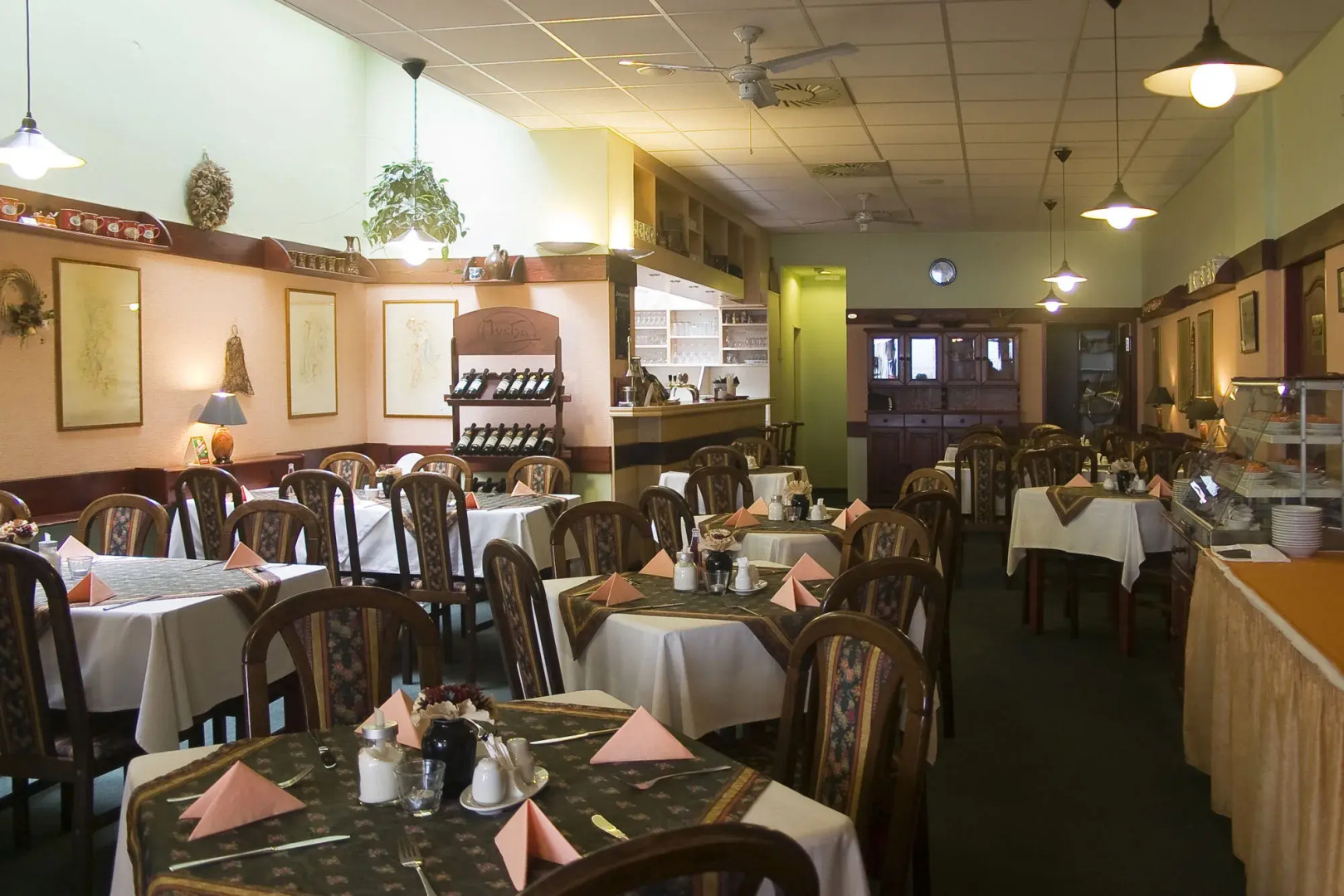 U Stare Pani - At the Old Lady Hotel