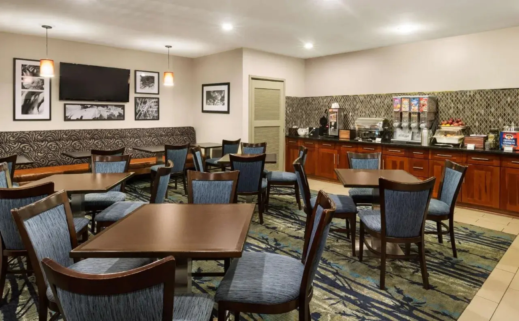 Country Inn & Suites by Radisson, Washington Dulles International Airport, VA