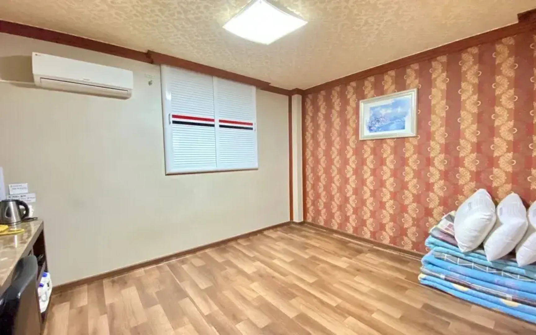 Ulsan Jeonhadong Gyeongwon BIZ