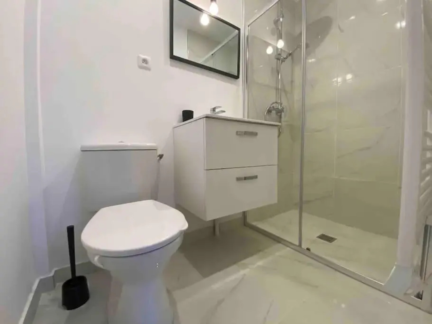 Joli Appart STREET ART Parc Asterix, Chantilly, Aéroport Charles de Gaulle