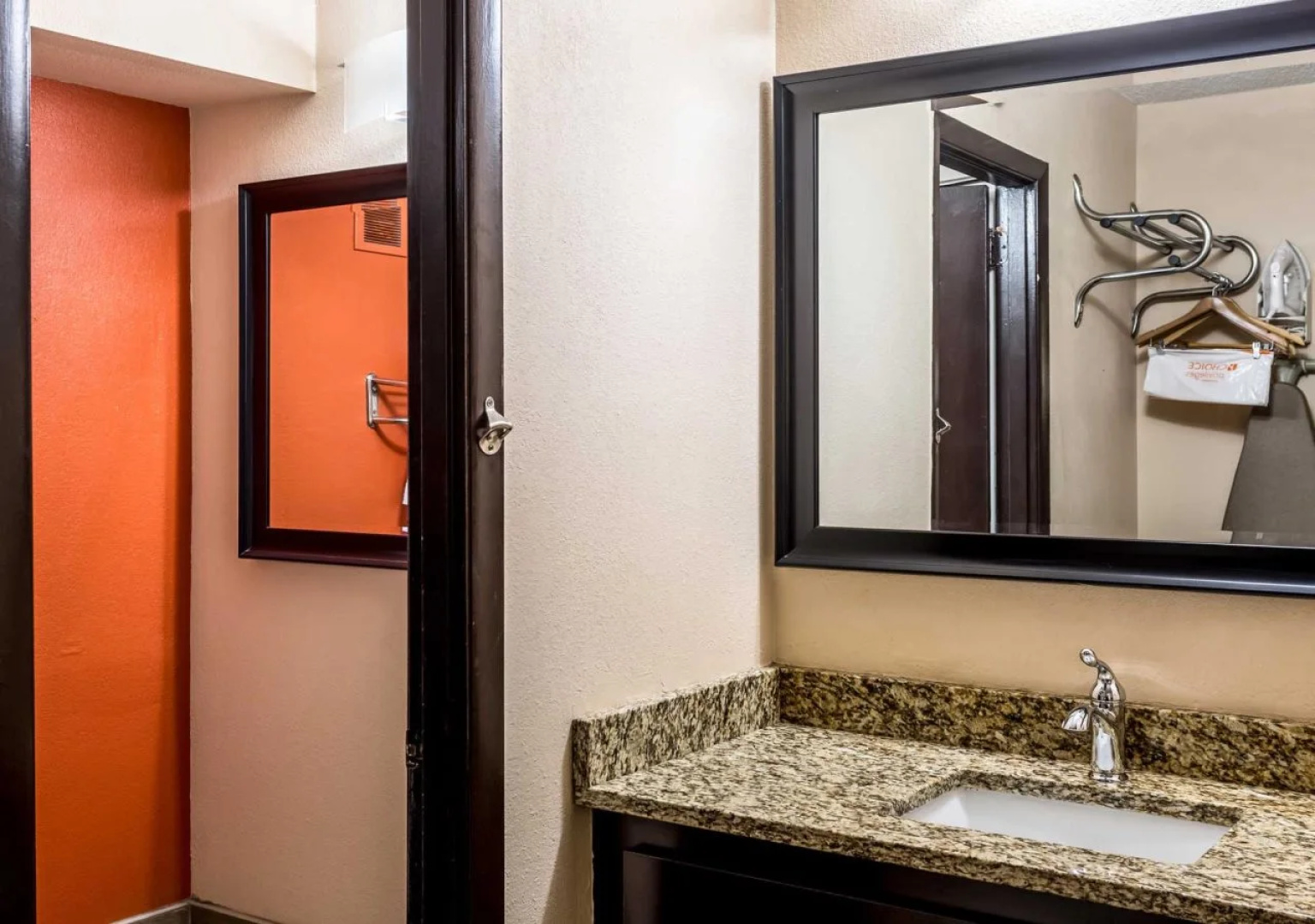 Comfort Inn & Suites Nashville Downtown – Stadium