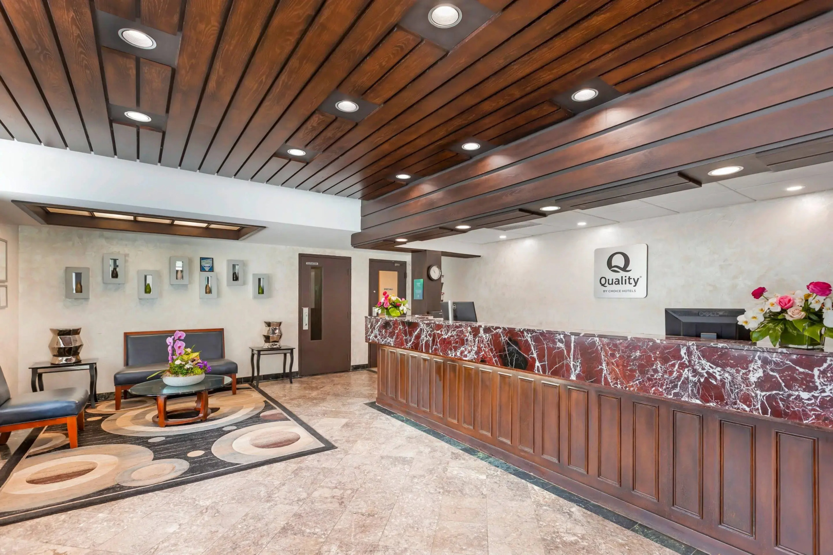 Quality Hotel Fallsview Cascade