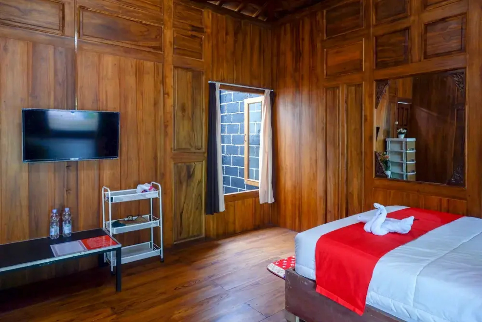 RedDoorz near Terminal Mendolo Wonosobo