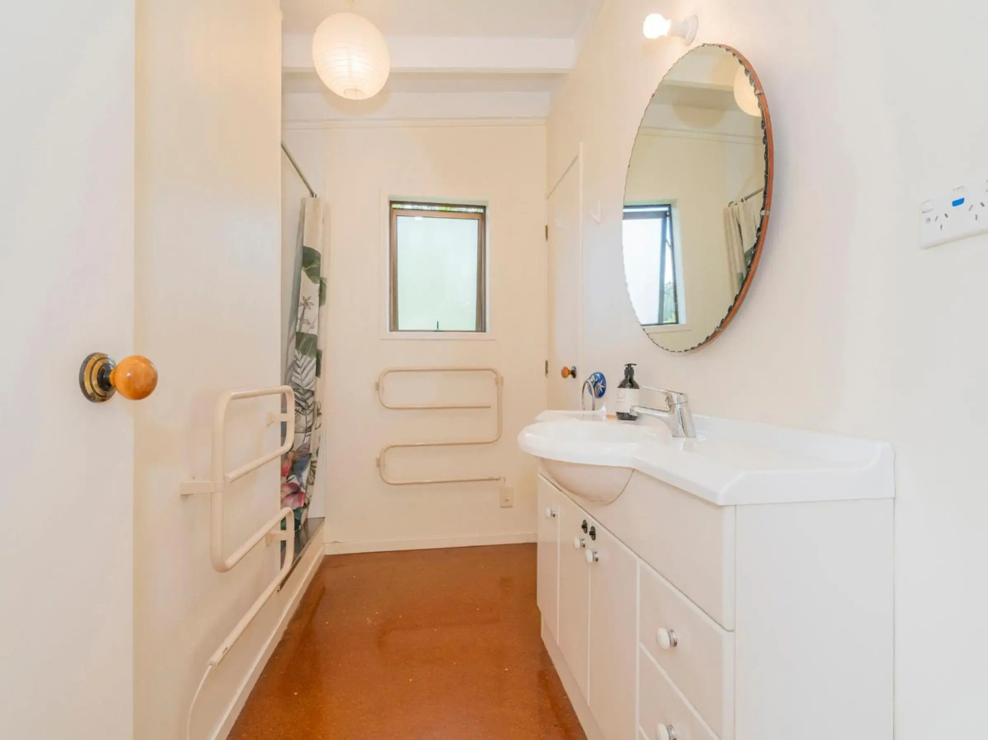 Cooks Crib - Cook's Beach Holiday Home