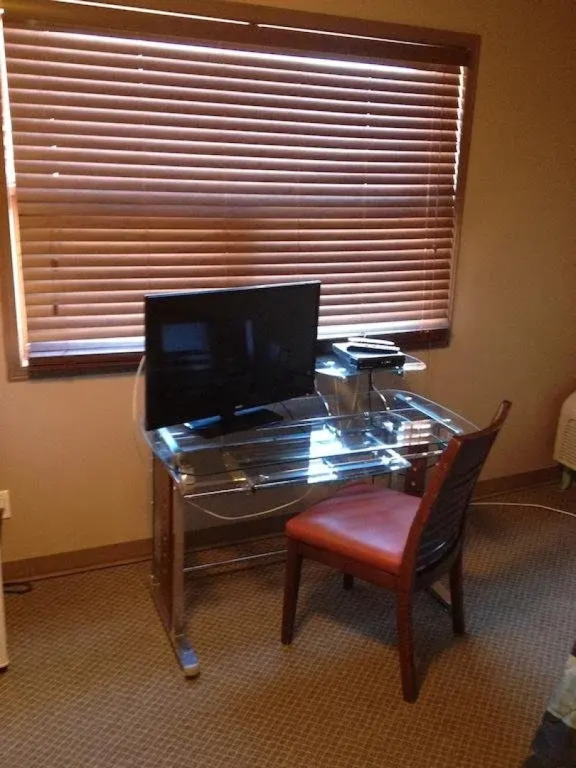 Chubby's Bar & Motel