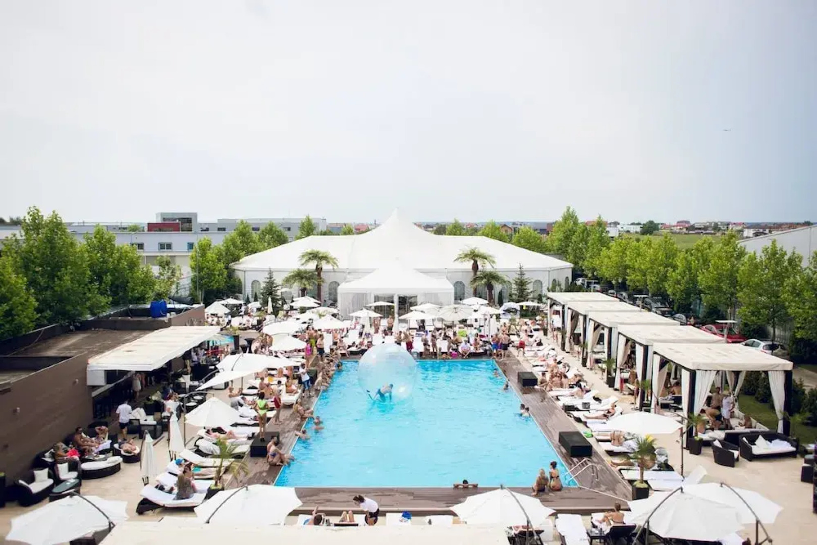 Ambasad’Or Home & Apartments